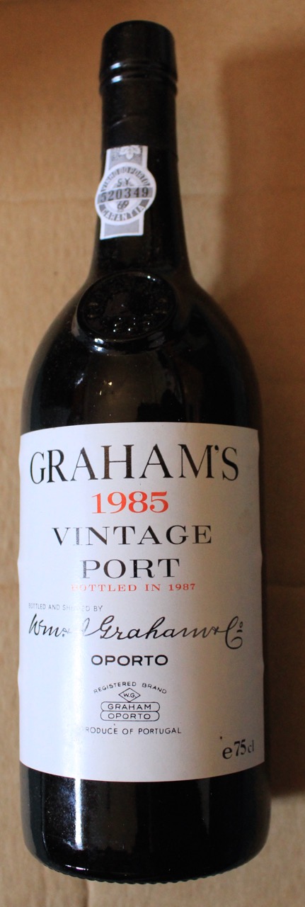 Graham's '85 bottle.jpg