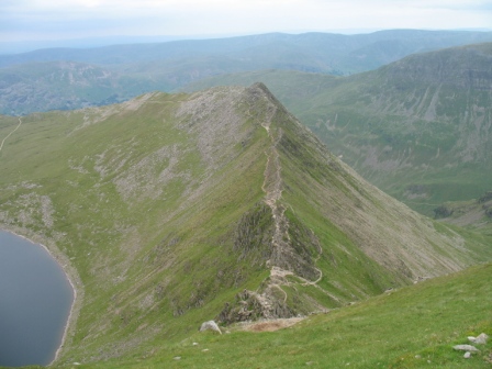 04 - Striding Edge from the Memorial.jpg