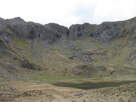 A steep ascent to the ridge below Y Garn.jpg