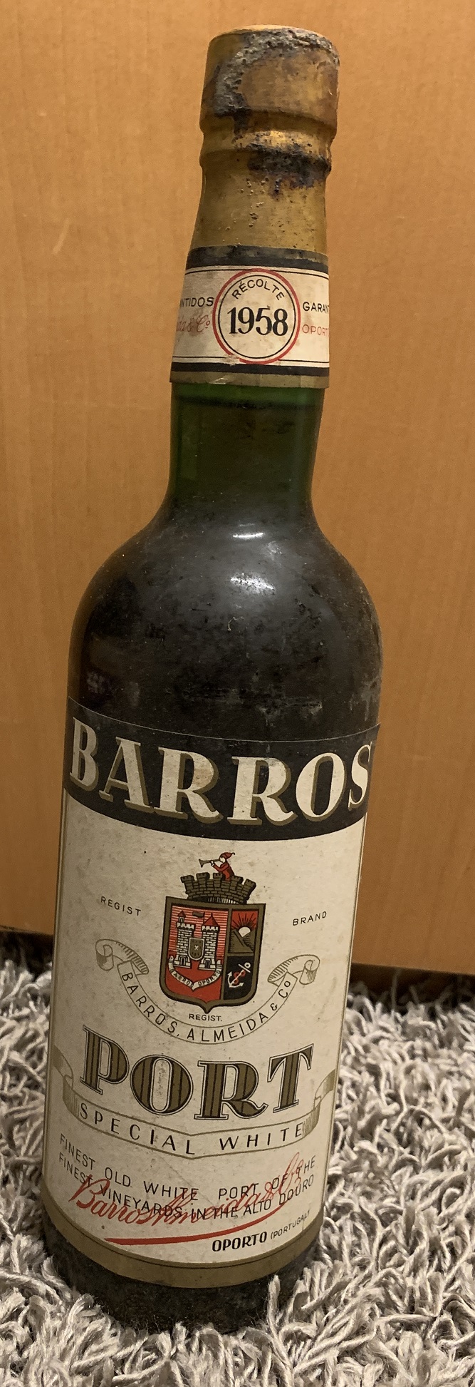 Barros_White_1958.jpg