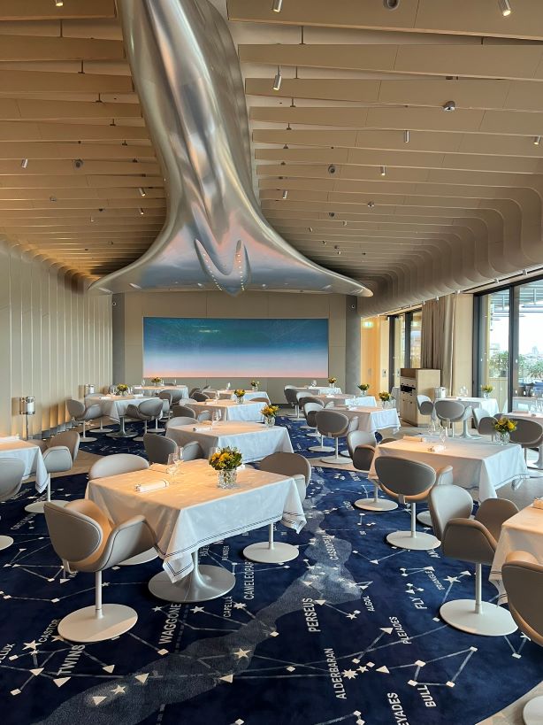 Looking towards the rear of the dining room