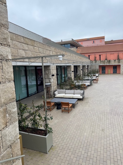 The large terrace by the meeting rooms