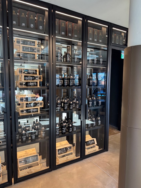 LBVs and aged tawnies