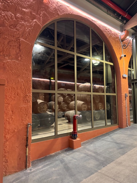 Looking into the working cellar